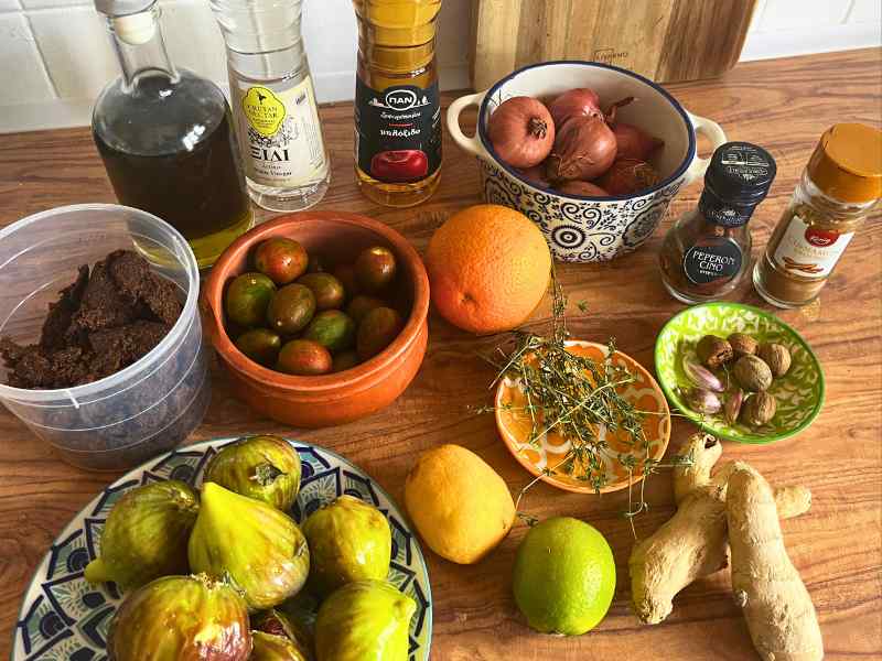 CHUTNEY FIG AND TOMATO ingredients