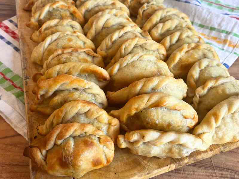 HOW TO MAKE EMPANADAS